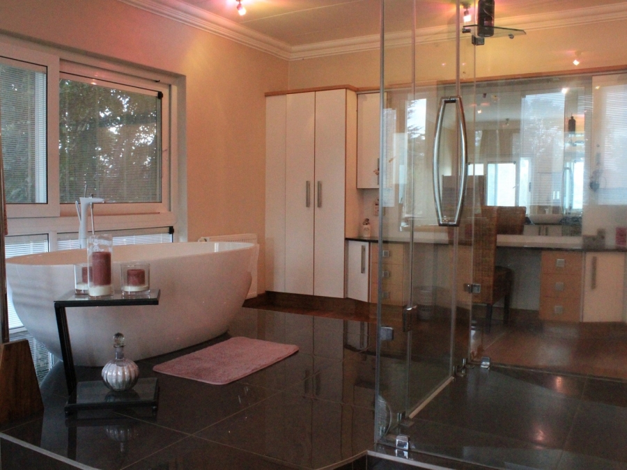 4 Bedroom Property for Sale in Parys Free State